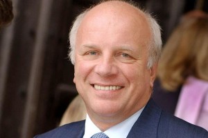 4833114_Former BBC director general Greg Dyke who has said tonight that he was no longer considerin-1776447
