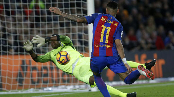 Carlos Kameni vs Neymar