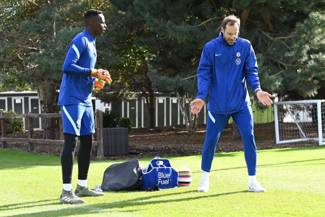 Edouard Mendy and Chelsea's goalkeeping coach Petr Cech.