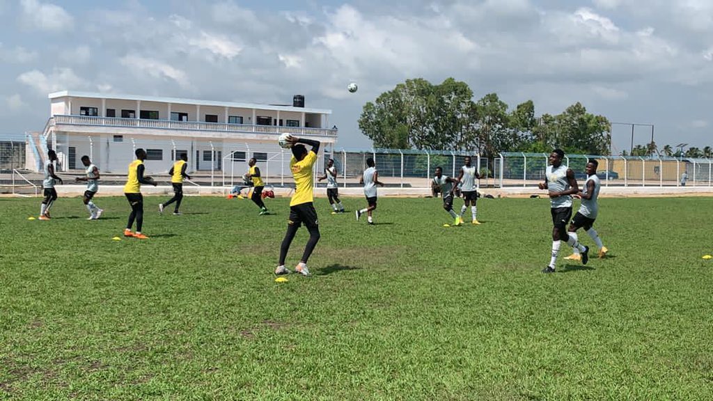 Karim Zito and the Black Satellites during training session.