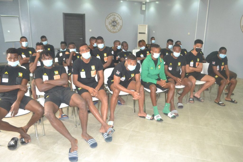 Christophe Ousmanou held a meeting with his players on Wednesday afternoon before their training session.