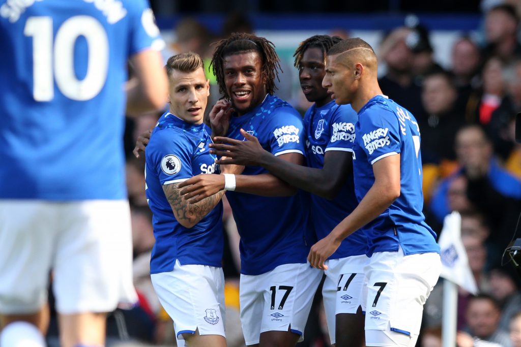 Everton eye top five sit against West Bromwich.