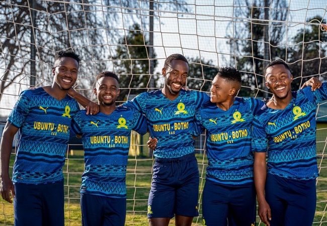 New Sensational Home And Away Kits For Kaizer Chiefs For 2021-22 Season -  Africa Top Sports