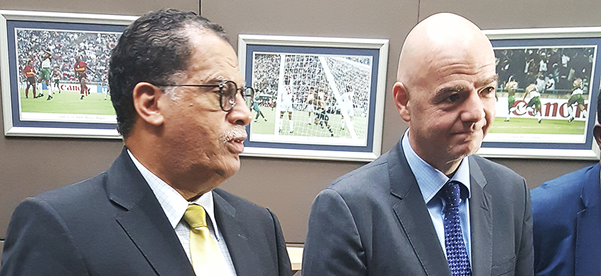 SAFA president Dany Jordaan (left) with FIFA president Gianni Infantino (right).