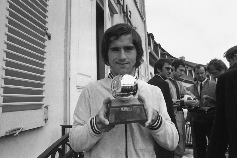 Gerd Müller with his Ballon d'Or in 1970.