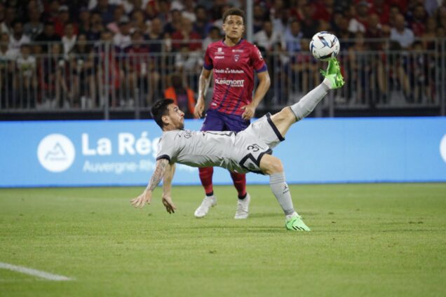 Lionel Messi in action against Clermont.