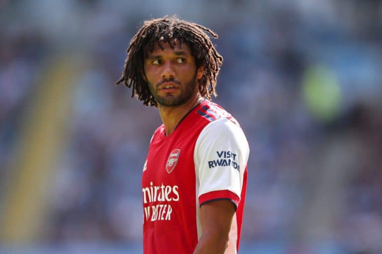 Mohamed Elneny Egyptian Midfielder Complets Uefa B Coaching License