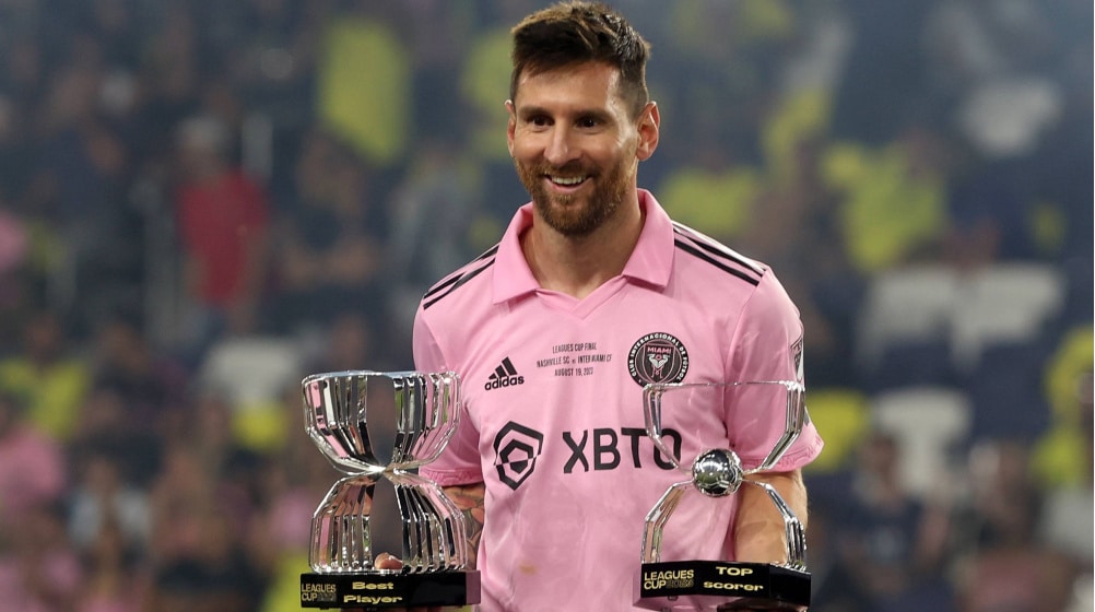 “He [Lionel Messi] has not been the best in the past 12 months but in the World Cup he carried his team to the World Cup final. He scored two in the final as well,” Bent told talkSPORT. “The moment he lifted that World Cup he was always going to win that Ballon d’Or.” He added, “He is [Lionel Messi] the greatest player of this era. “There are arguments about players before but he is the greatest player I have ever watched.”