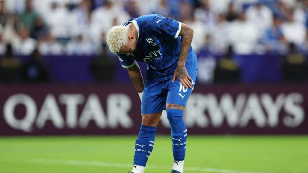 Neymar breaks silence after new injury