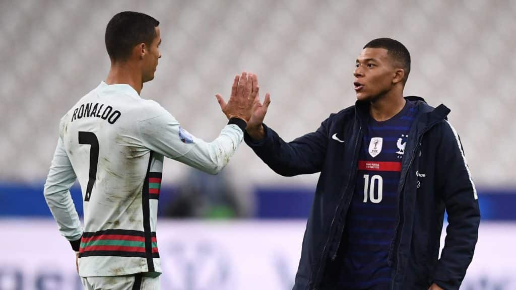 Cristiano Ronaldo offers valuable advice to Kylian Mbappé