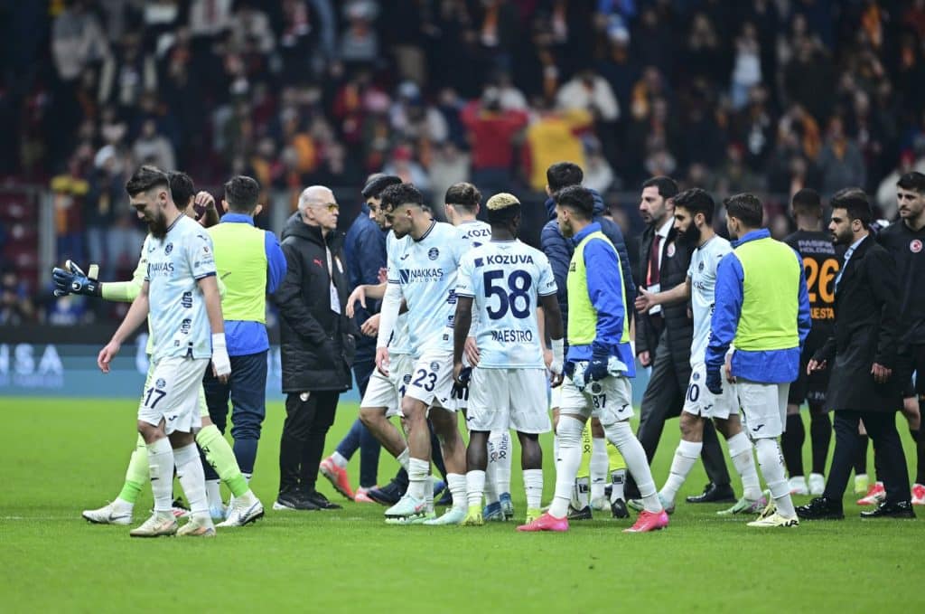 Turkish football in turmoil after Galatasaray-Adana Demirspor scandal