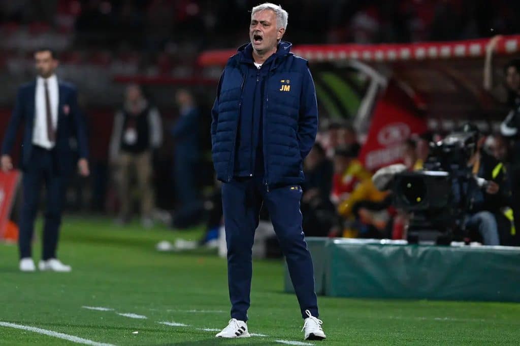 Fenerbahçe targets Neymar in sensational Mourinho move