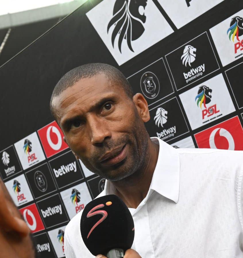 Orlando Pirates Coach Abdeslam Ouaddou Urges Fight Until the End After Defeat to Mamelodi Sundowns