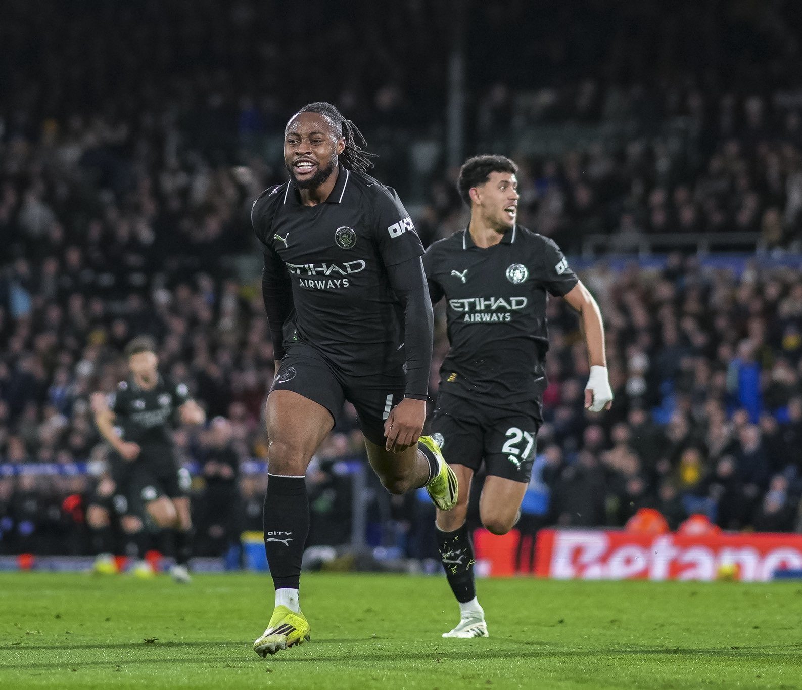 Antoine Semenyo Steps Up as Manchester City Edge Leeds United Without Haaland