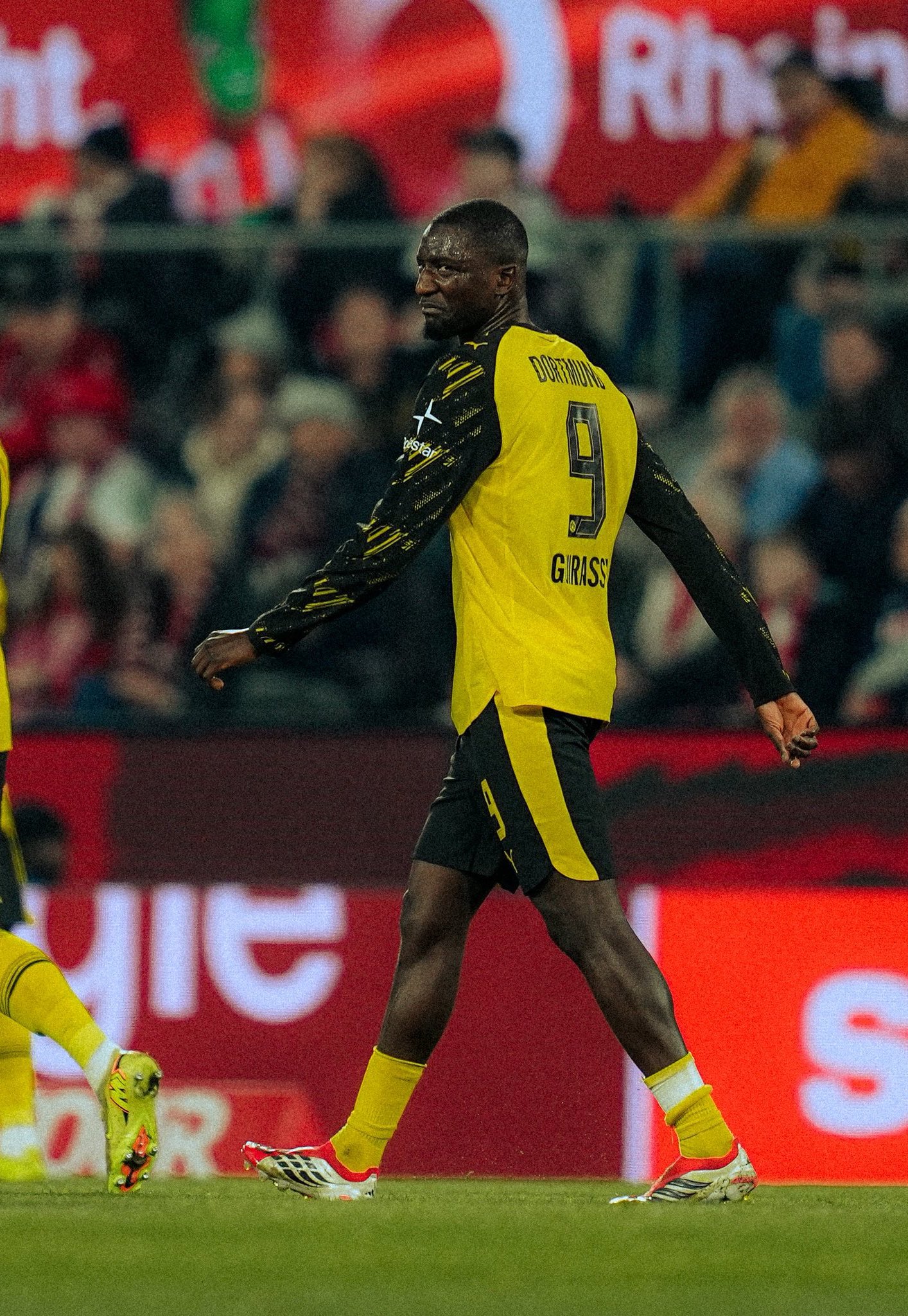 Guirassy Fires Dortmund to Victory Over 10-Man Cologne Guirassy Fires Dortmund to Victory Over 10-Man Cologne