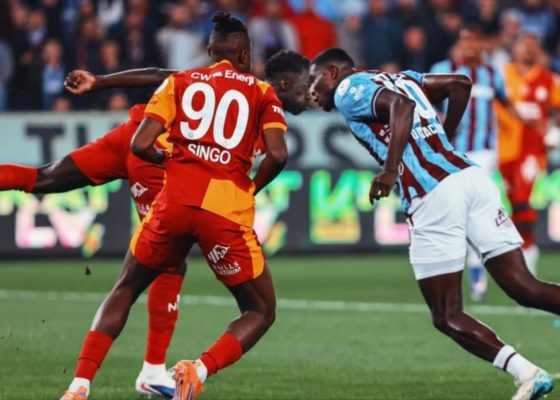 Onuachu Inspires Trabzonspor to Shock Galatasaray in Osimhen’s Absence
