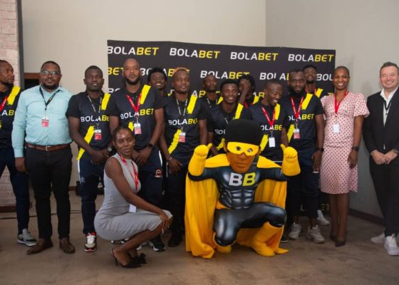 Red Arrows, Bolabet strike one-year kit sponsorship deal