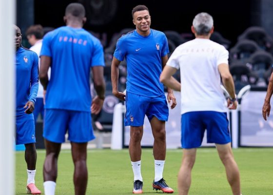 2026 FIFA World Cup : France and England unveil official lineups
