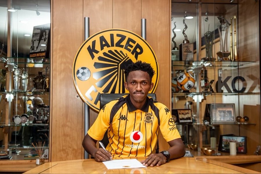 Kaizer Chiefs Seal Historic Deal for Tanzanian Midfielder Adolf Mtasingwa Bitegeko