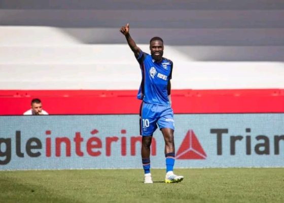 Transfer: Lassine Sinayoko set to join Paris FC