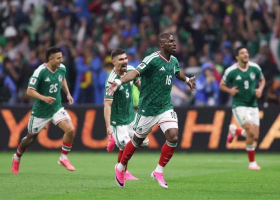 2026 FIFA World Cup: Mexico leads Ecuador 2–0 at the break