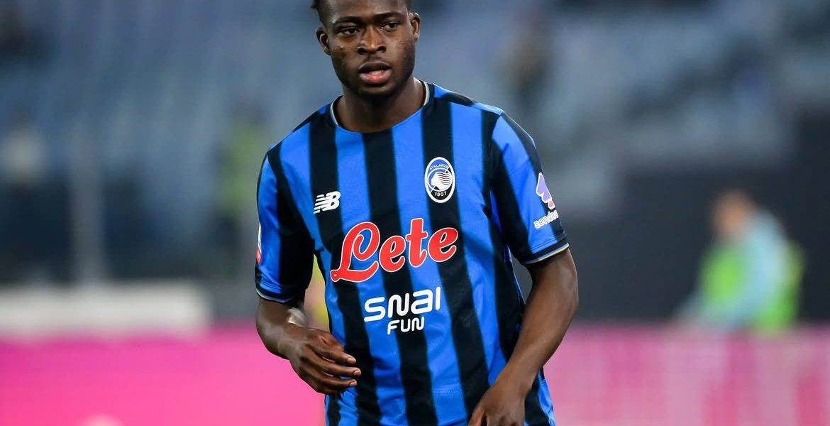 SULEMANA SUFFERS KNEE INJURY SCARE