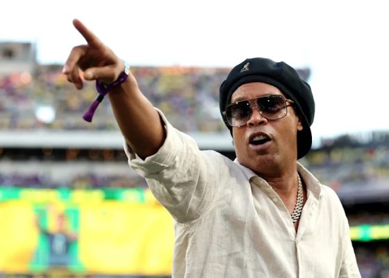 Ronaldinho returns to football with Ravenna at 46