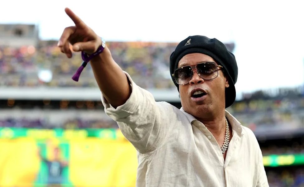 Ronaldinho returns to football with Ravenna at 46