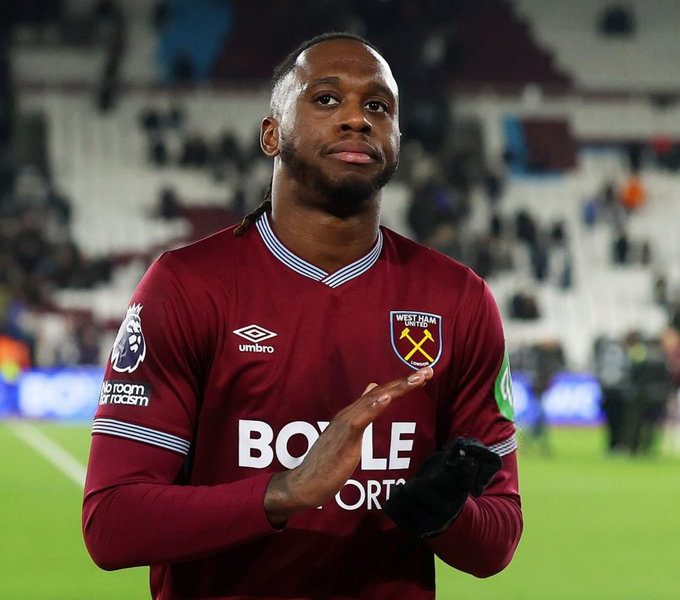 Aston Villa Hold Talks With West Ham Over £25m-Rated Aaron Wan-Bissaka