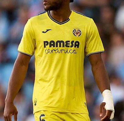 Willy Kambwala Set for Como Move as Manchester United Stand to Benefit