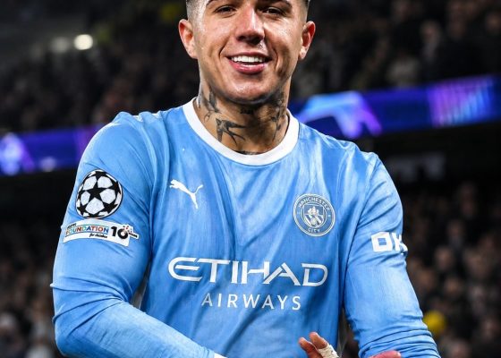 Manchester City Agree £125m Deal for Chelsea Star Enzo Fernandez