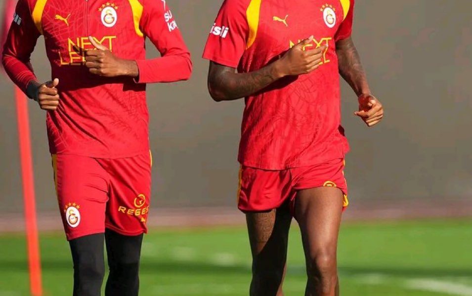 Osimhen Returns to Training Ahead of Kasımpaşa, Barcelona Tests