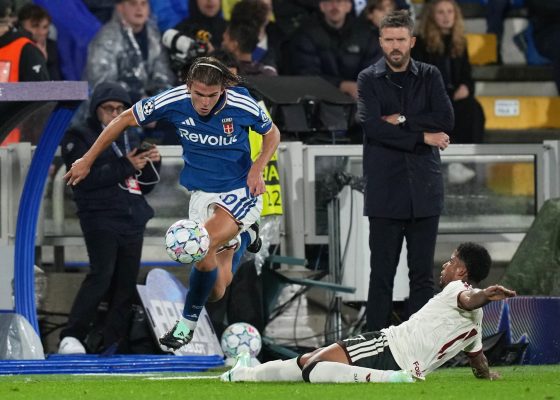 Nico Paz Inspires Como to Stunning 4-1 Victory Over Manchester United