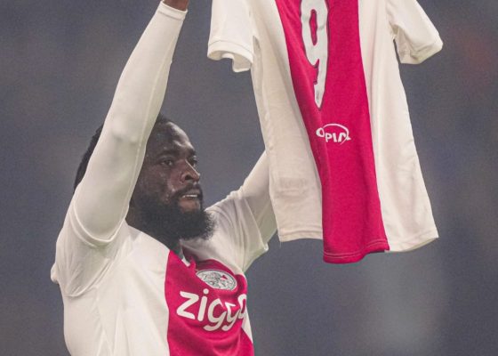 Arokodare Pays Emotional Tribute to Injured Kasper Dolberg After Scoring Against NEC
