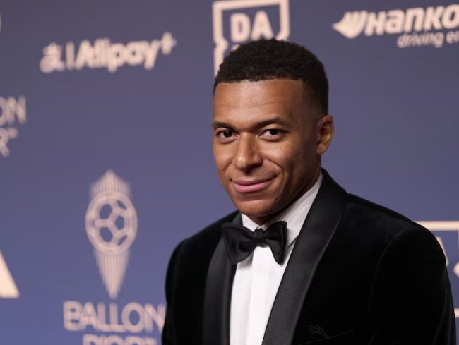 Kylian Mbappé defended by the United States in China row