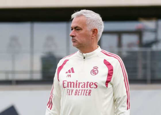 Real Madrid : José Mourinho faces dressing-room tensions