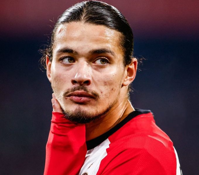 Fàbregas Hails Anis Hadj Moussa as ‘Differential Player’ After Feyenoord’s Win Over Como